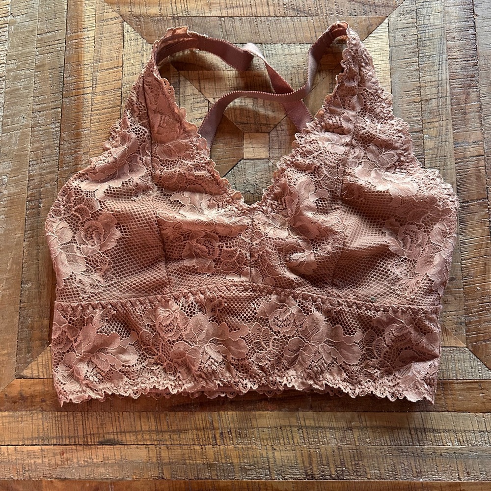 Savage Fenty Lace Bralette 1X fits much smaller!
